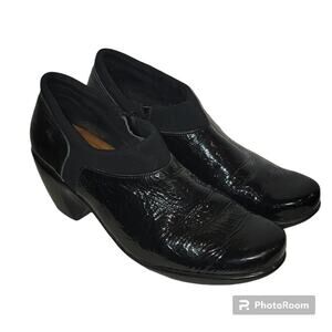 Naot Gleam Crinkled Patent Leather Bootie, 41